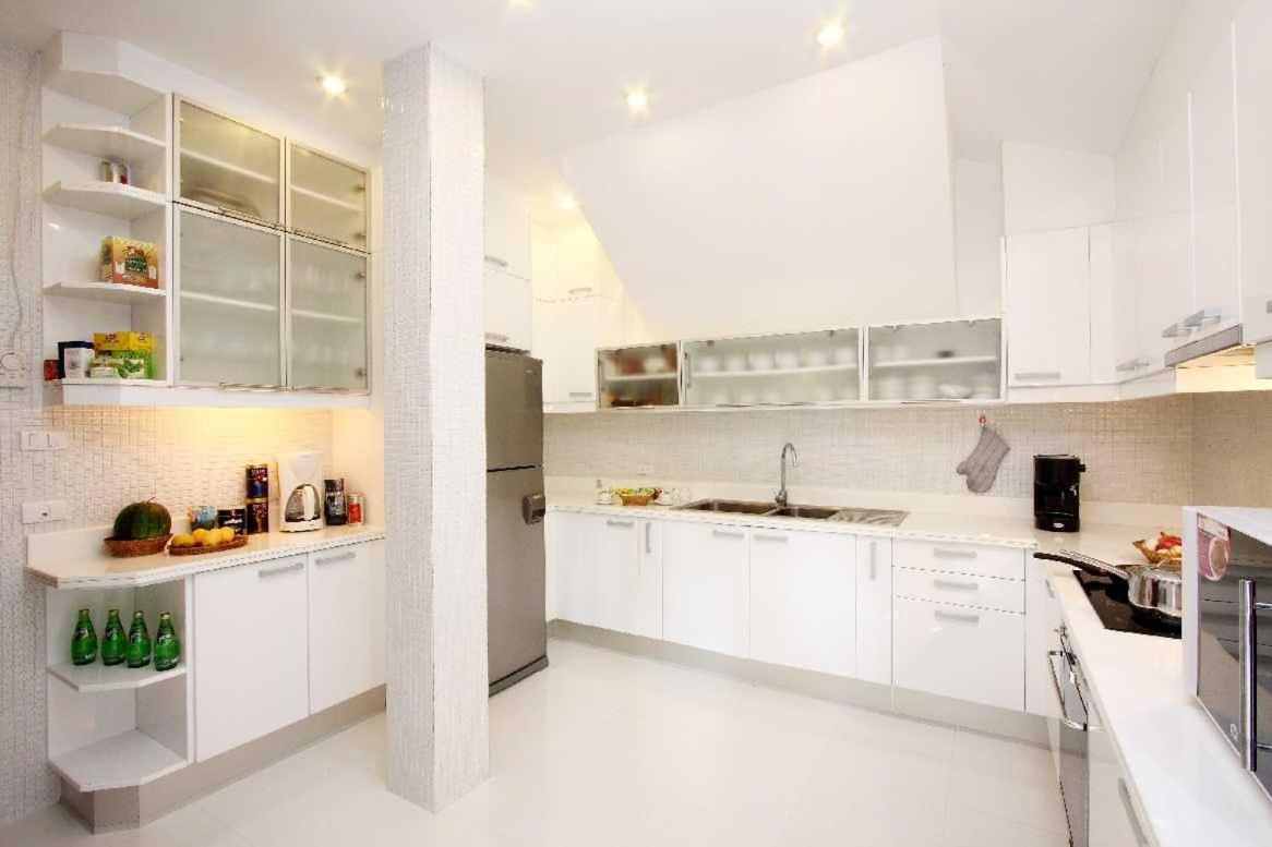 Nakawanna Villa Phuket Buitenkant foto