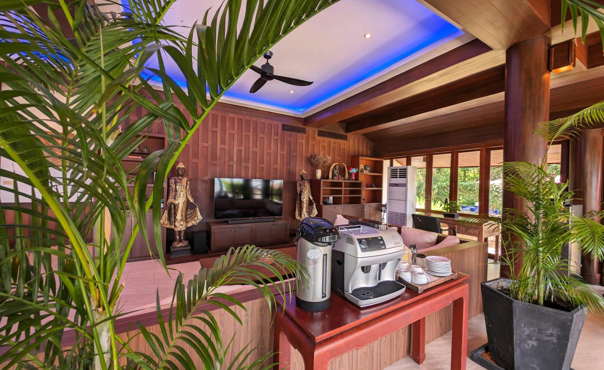 Nakawanna Villa Phuket Buitenkant foto